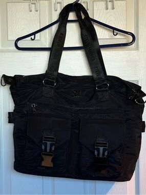 Steve Madden Bkeera Cross body tote bag